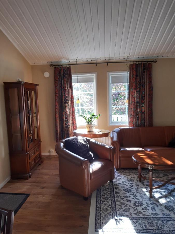 The Cottage Badelunda Västerås Exterior foto
